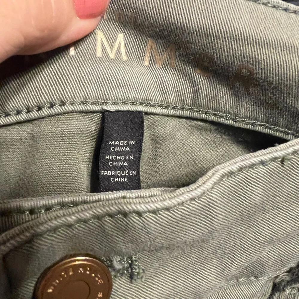 EUC White House Black Market denim jeans. Size 12. - Picture 11 of 14
